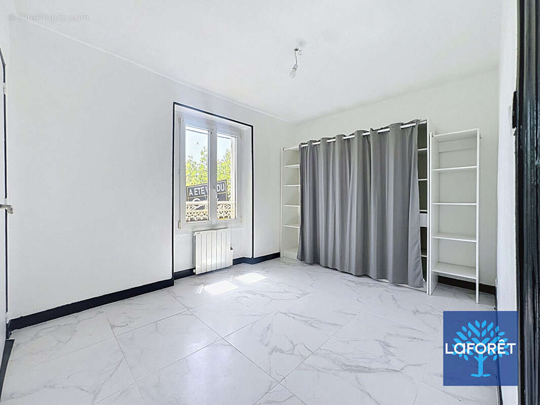 Appartement à CHILLY-MAZARIN