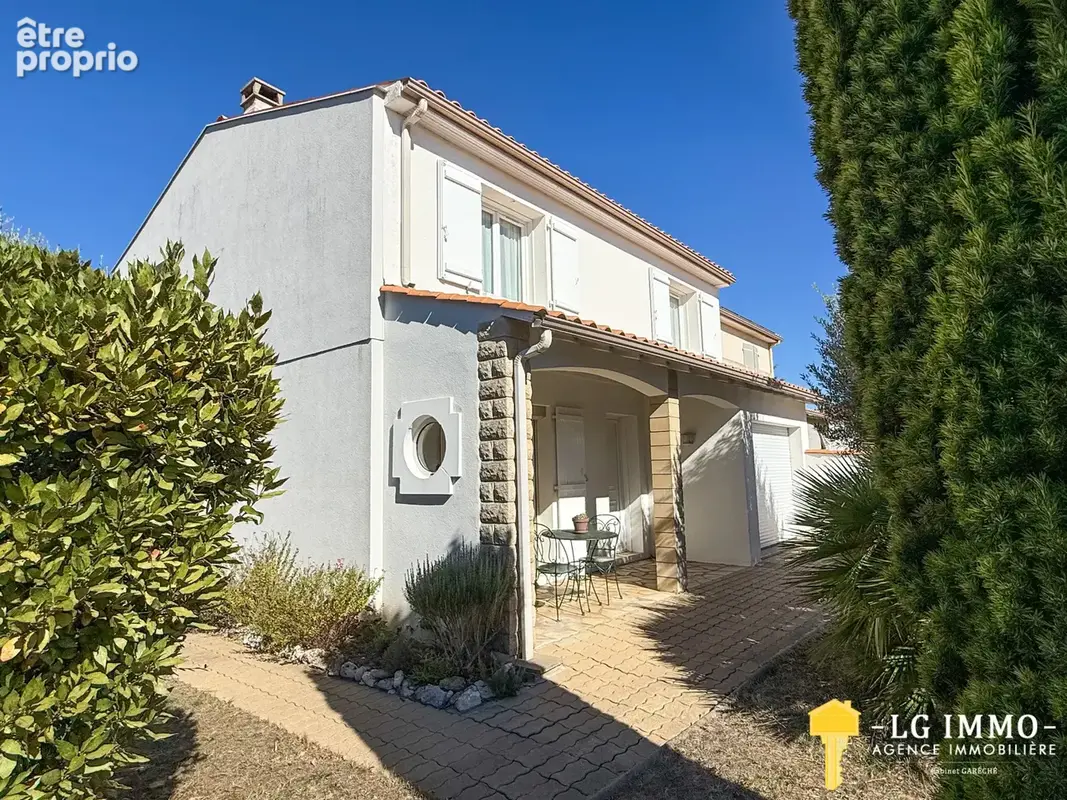 Photo Maison à Royan au prix de 346 000€