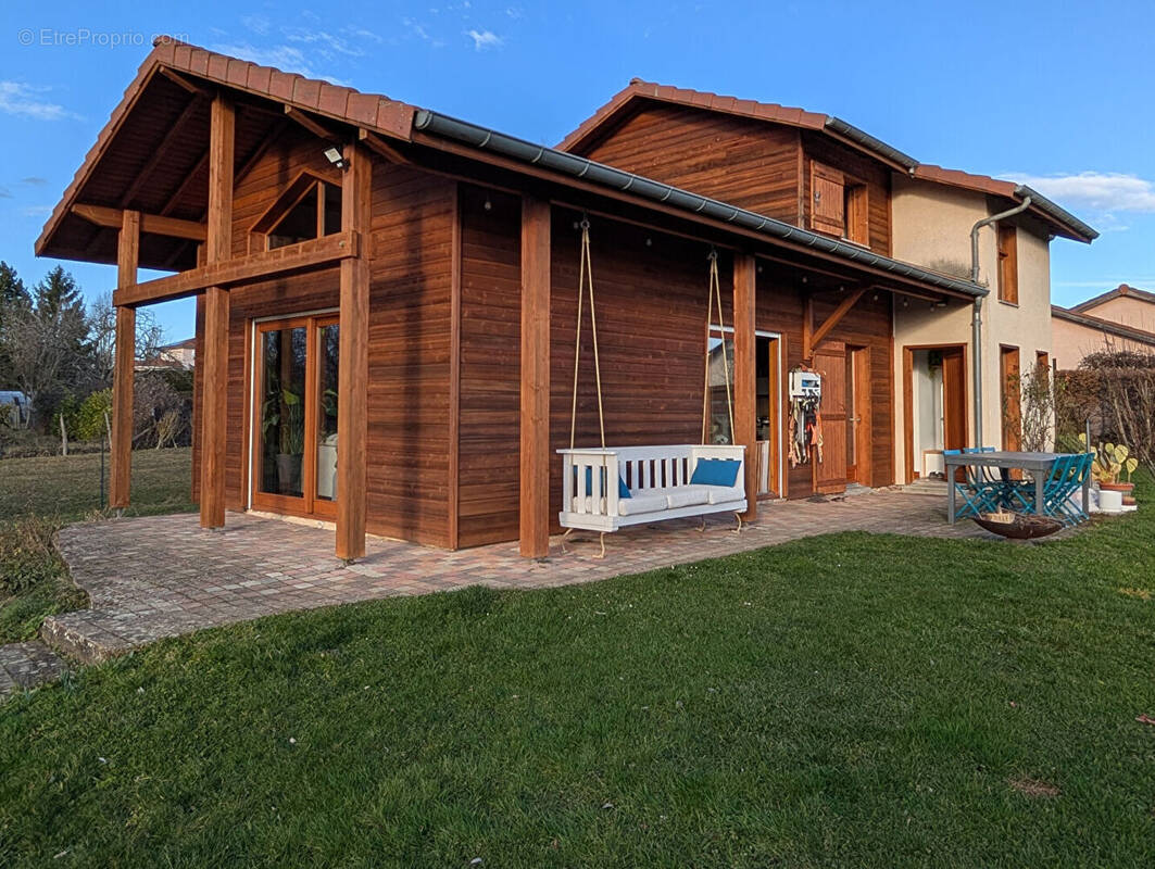 Maison à SAINT-JEAN-DE-BOURNAY