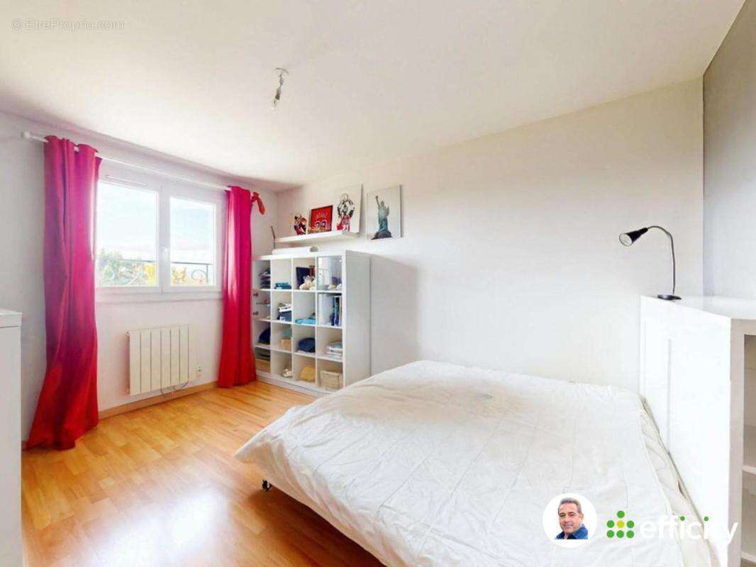 Maison à MONTMERLE-SUR-SAONE