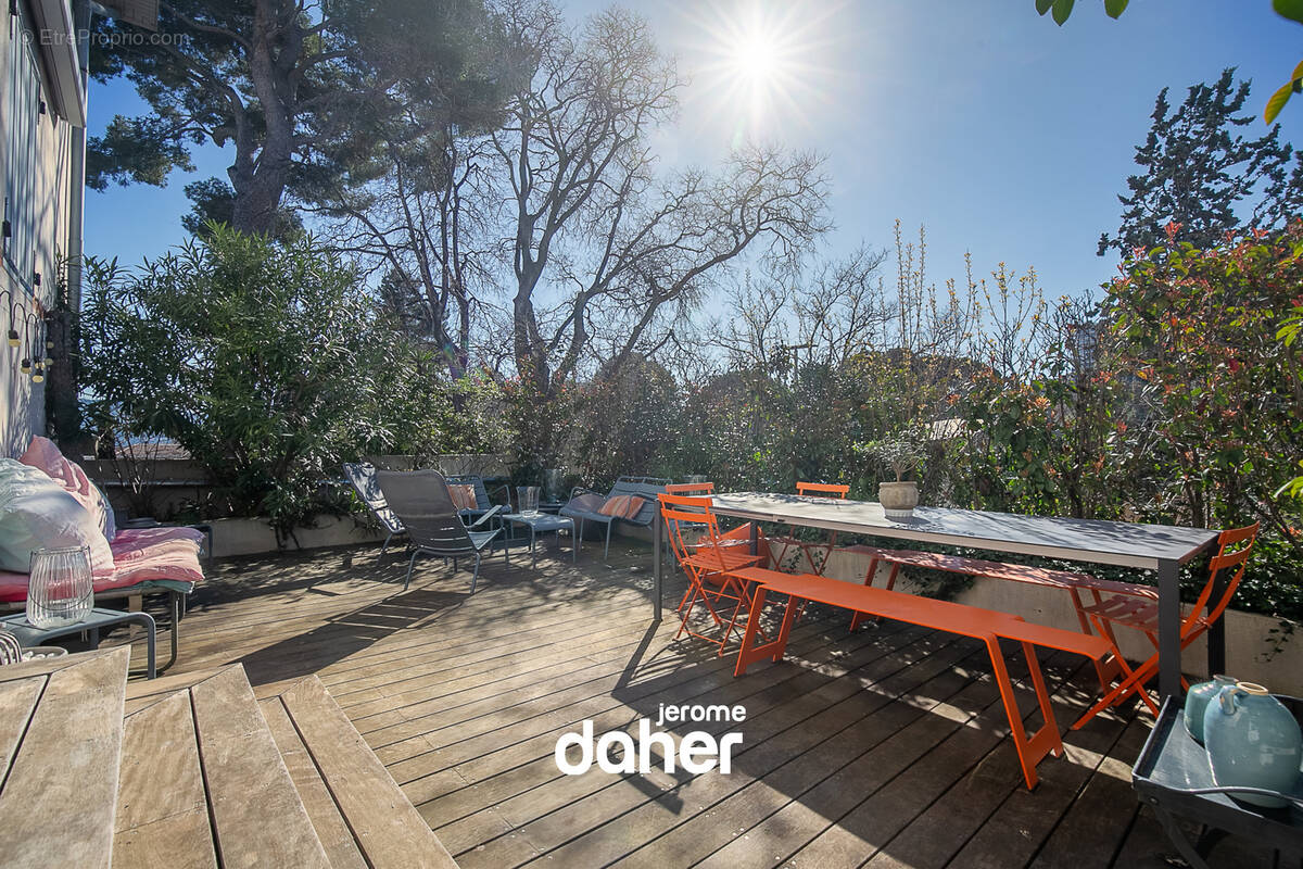 Appartement à MARSEILLE-8E