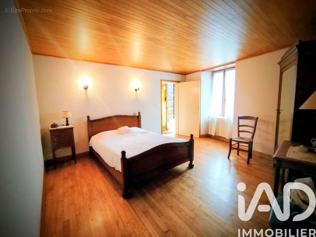 Maison 223 m² à Saint-Pierre-Sur-Dropt  - photo 4