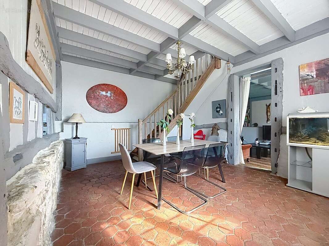 Maison 100 m² à Pont-L'eveque  - photo 9