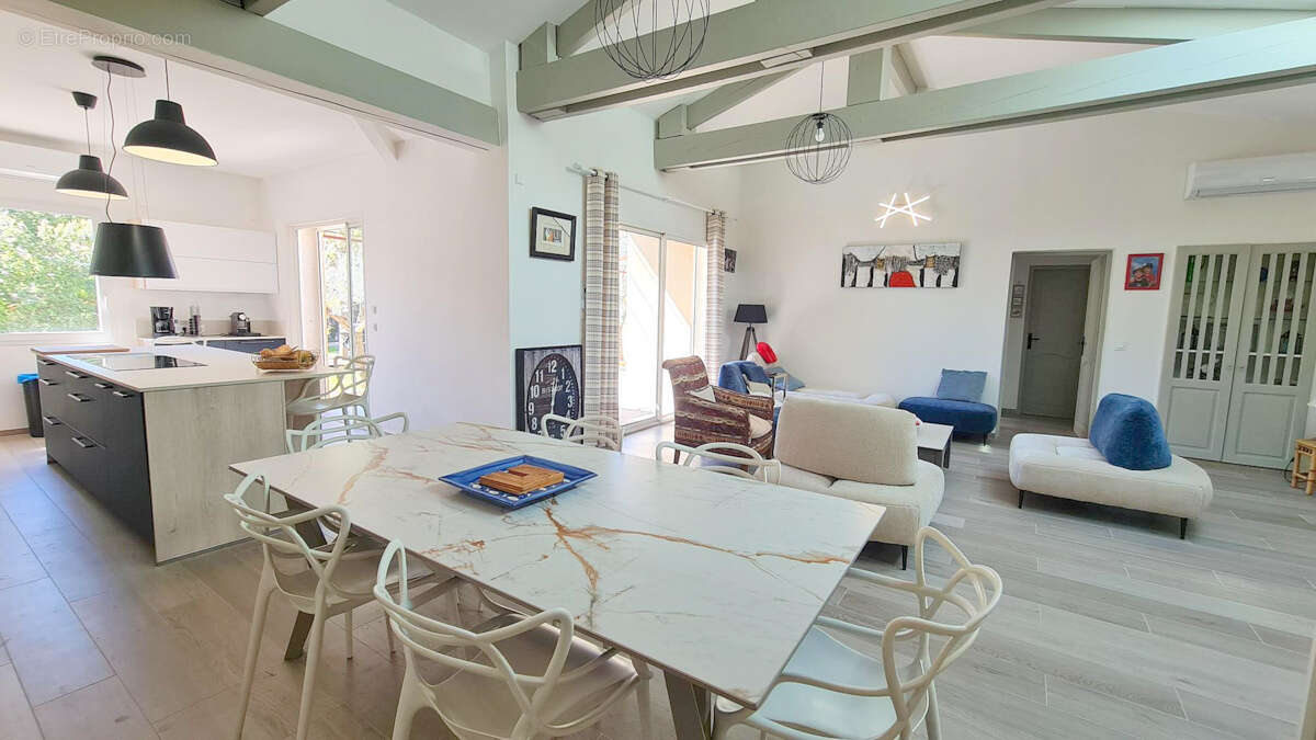 Maison à ROCHEFORT-DU-GARD