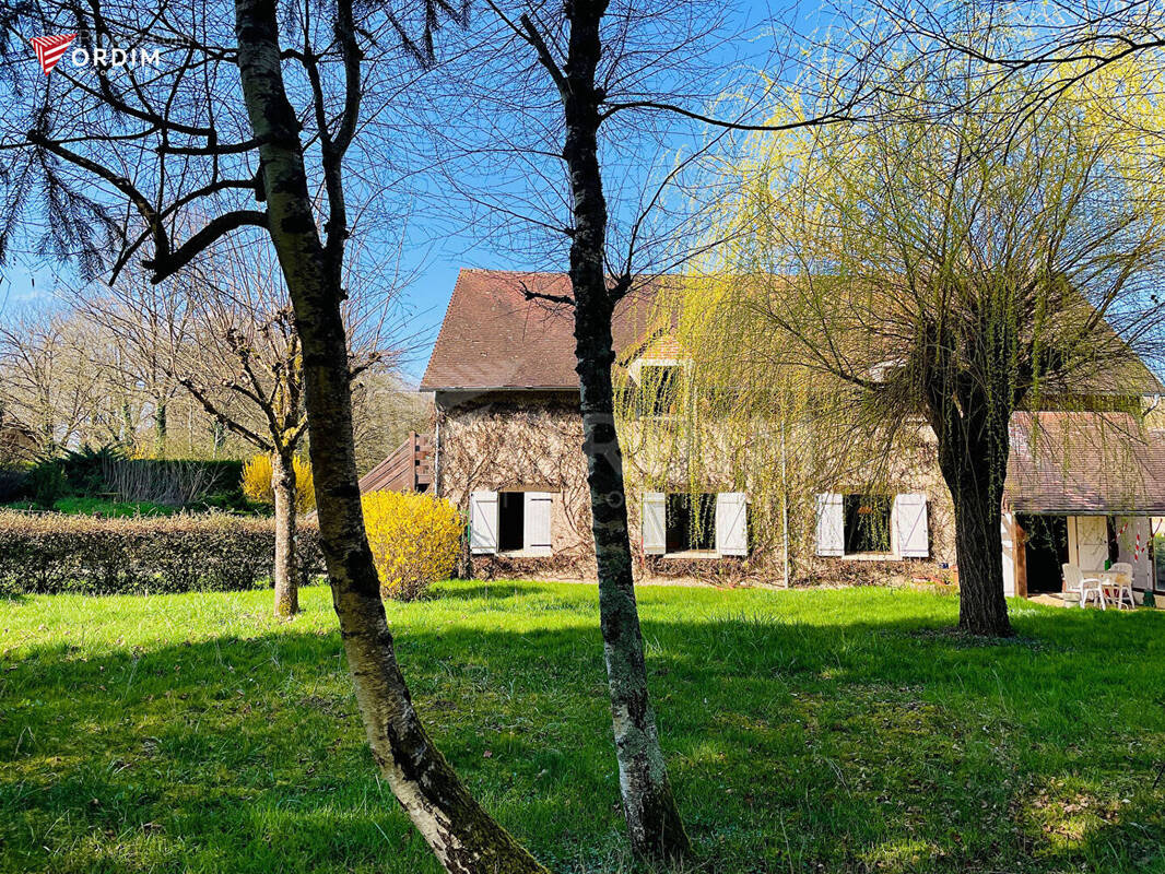 Maison à SAINT-FARGEAU