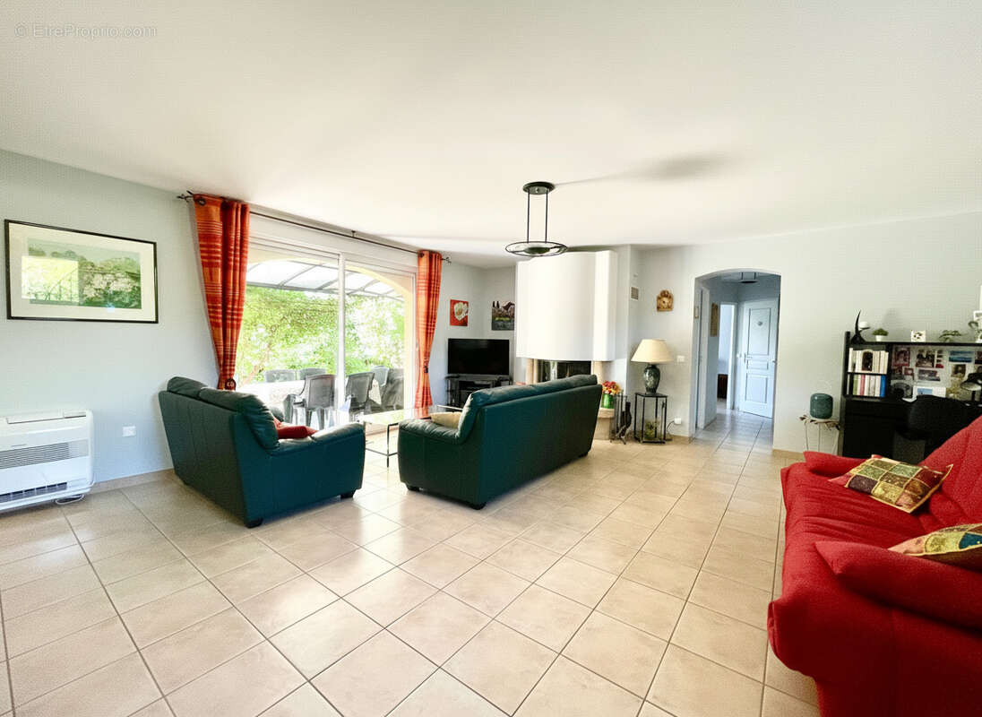 Vaison la romaine - villa recente avec terrain - photo 6