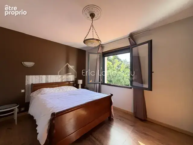 Une maison généreuse, idéale pour vivre et recevoir - photo 12