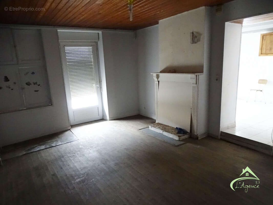 Maison à SAILLAT-SUR-VIENNE