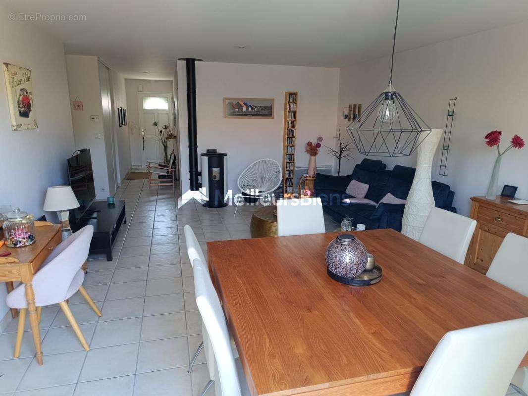Maison à MARTIGNAS-SUR-JALLE