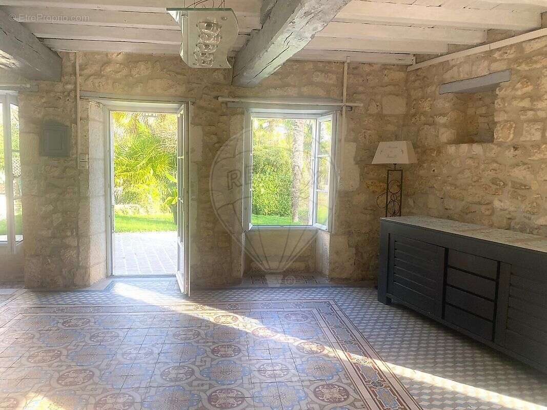 Maison à CHANIERS