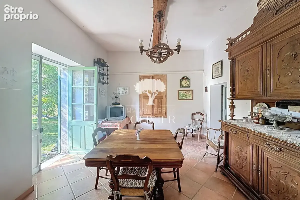Maison 5 pièces 115 m² à vendre à Apt (84400) - photo 3