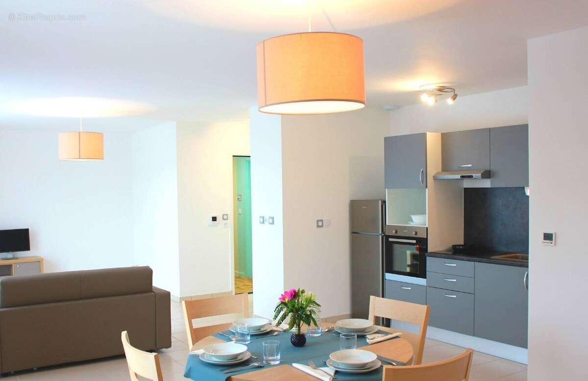 INVESTISSEMENT LOCATIF  CENON  Résidence Seniors Stella - Le Grand Cèdre - 6,57 % de rentabilité - photo 2