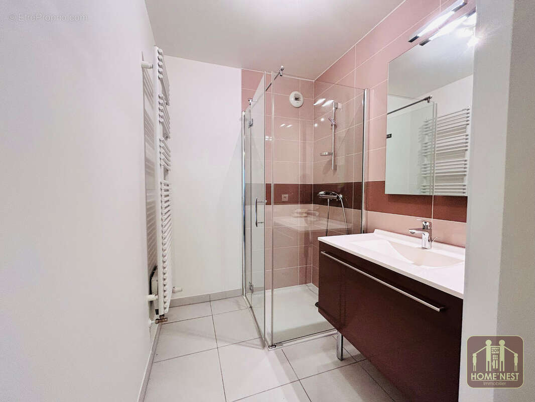 Appartement à DIVONNE-LES-BAINS