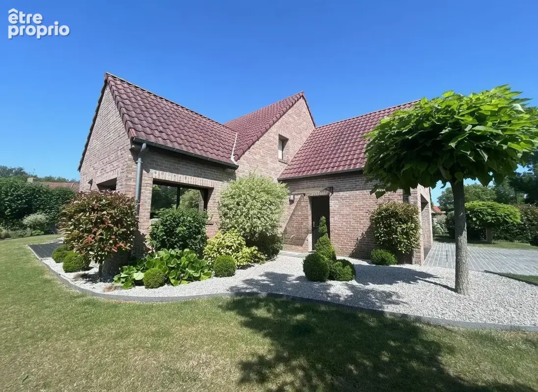 Maison 8 pièces 201 m² à vendre à Capinghem (59160) - photo 1
