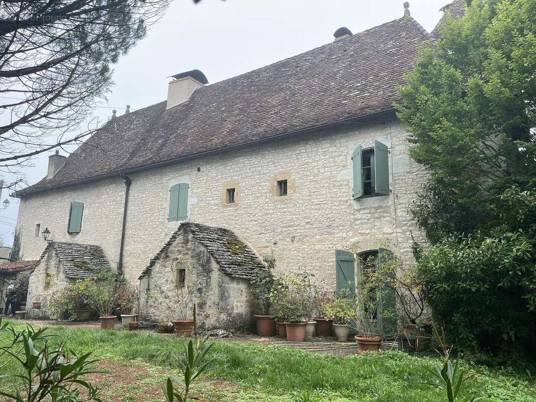 Maison - Façade arrière - Maison à LIVERNON