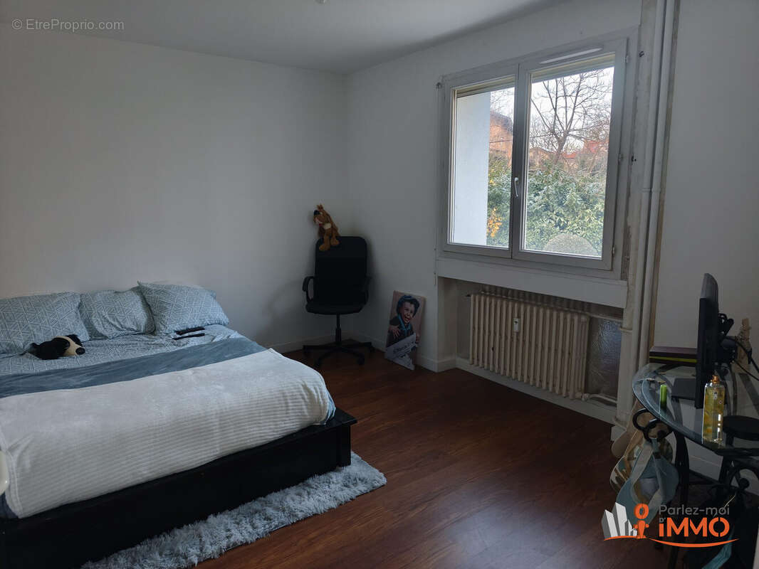 Appartement à SAINT-ETIENNE