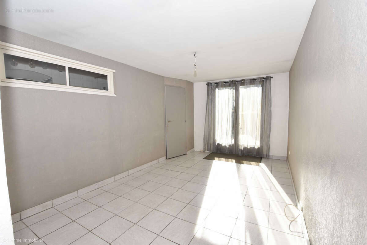 Maison à SAINT-SAUVEUR