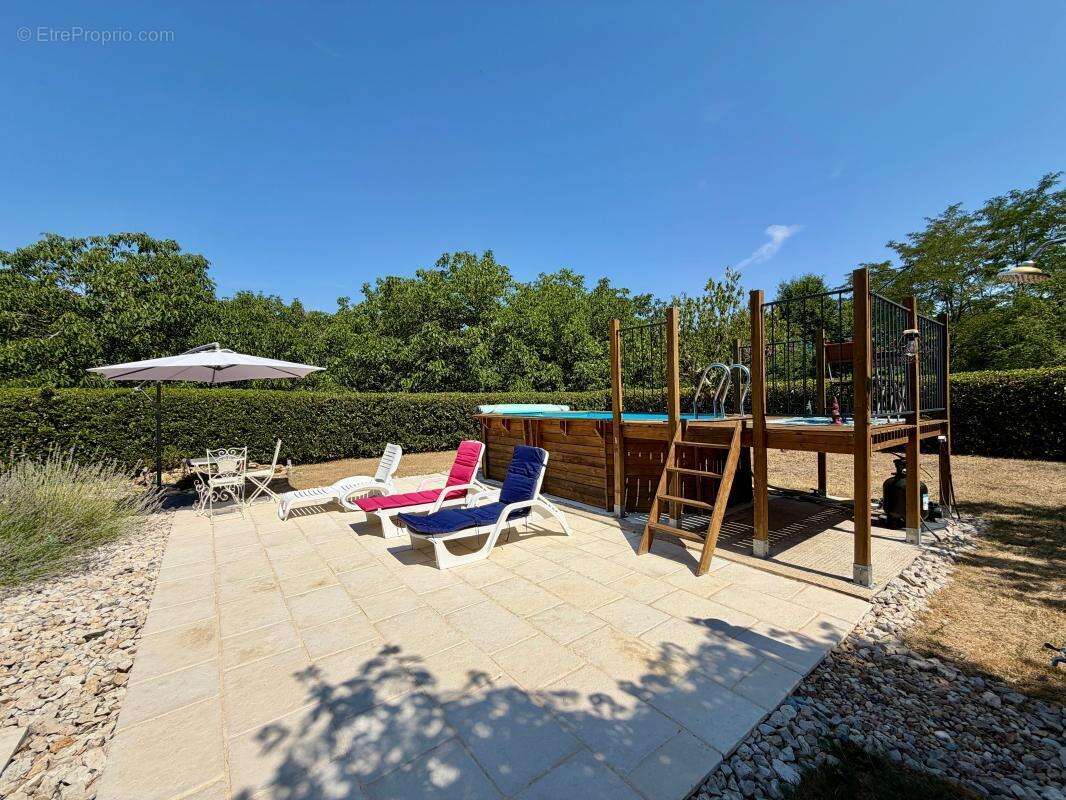Maison à proximité du centre de Trémolat avec piscine hors sol - photo 3