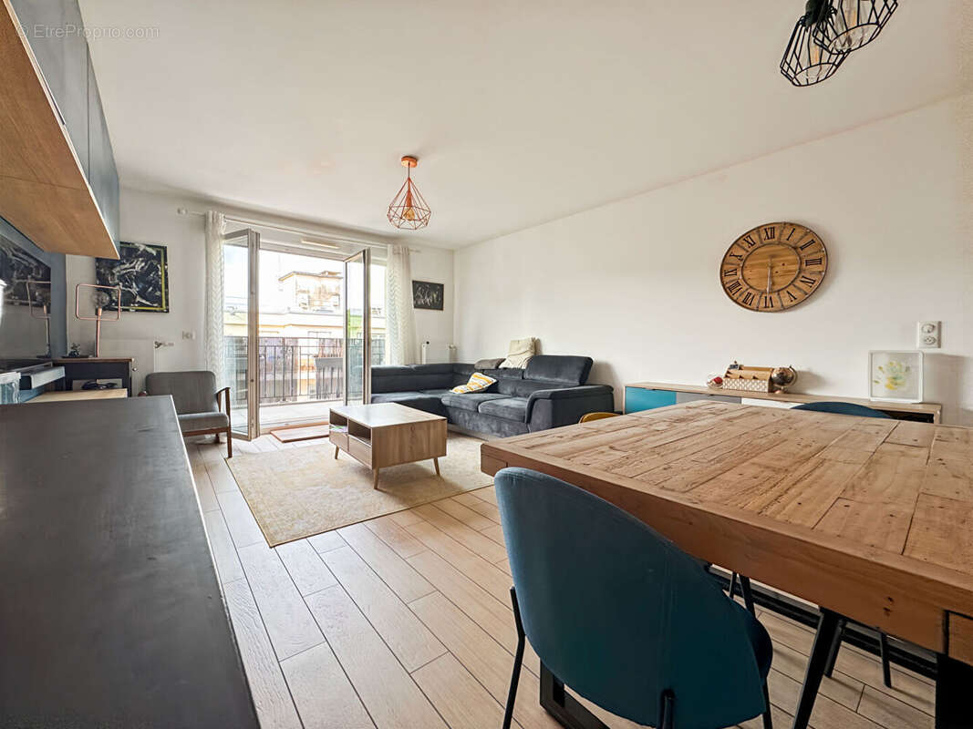 Appartement à ROSNY-SOUS-BOIS