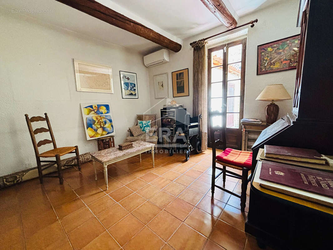Maison 214m² à saint-mitre-les-remparts - photo 6