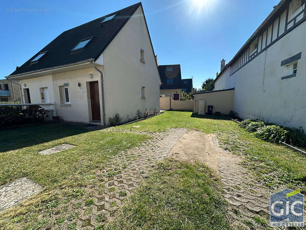 Maison à LANGRUNE-SUR-MER
