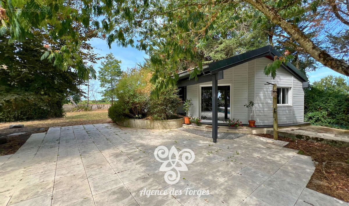 Maison à SAINT-LUMINE-DE-CLISSON