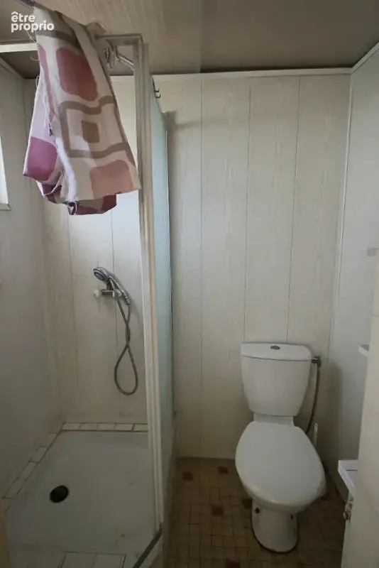 MONTOIR DE BRETAGNE Maison à rénover  de 110 m²  trois chambres avec terrain et dépendances - photo 10