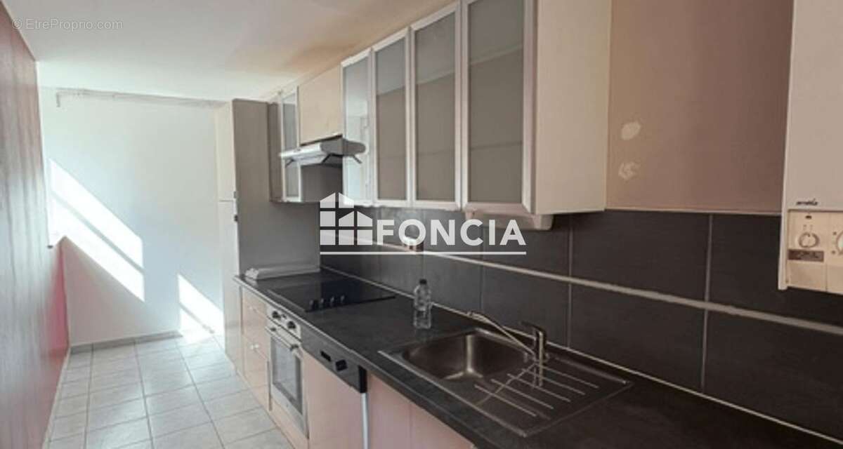 SEDAN CENTRE : Magnifique appartement 4 pièces de 81m2 - photo 8