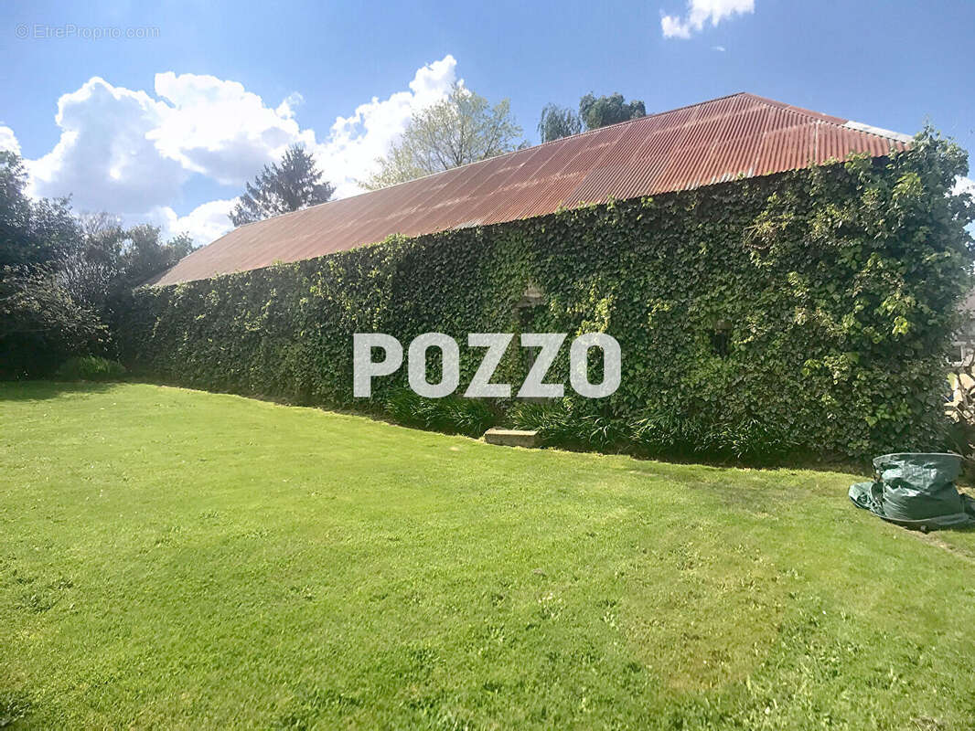 Maison à SAINT-SEVER-CALVADOS