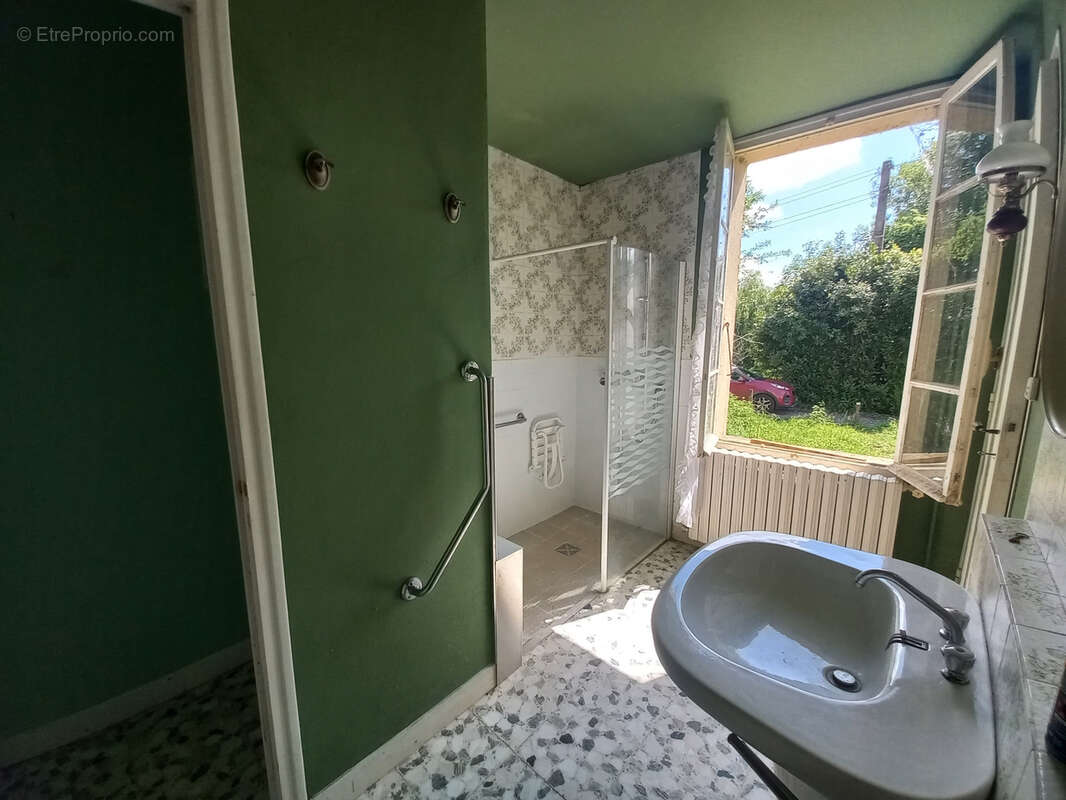 Maison à TRIE-SUR-BAISE