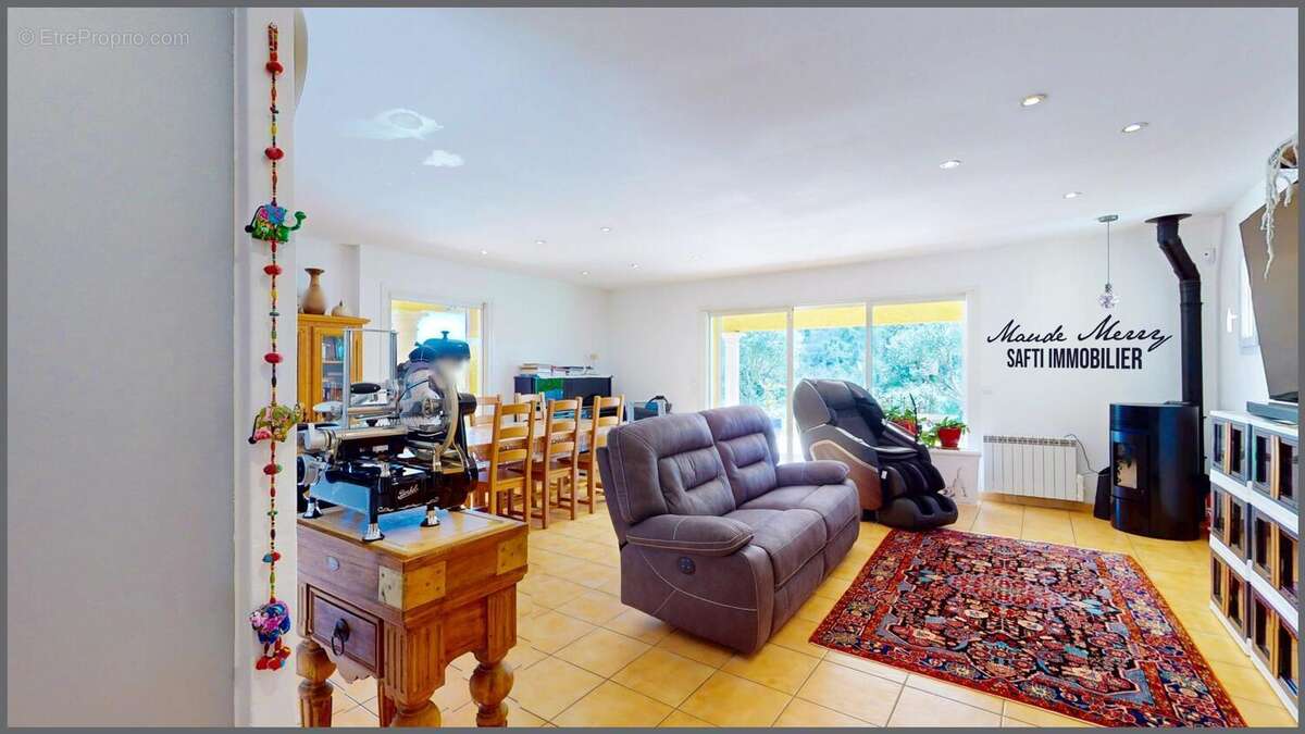 Photo 5 - Maison à BRIGNOLES