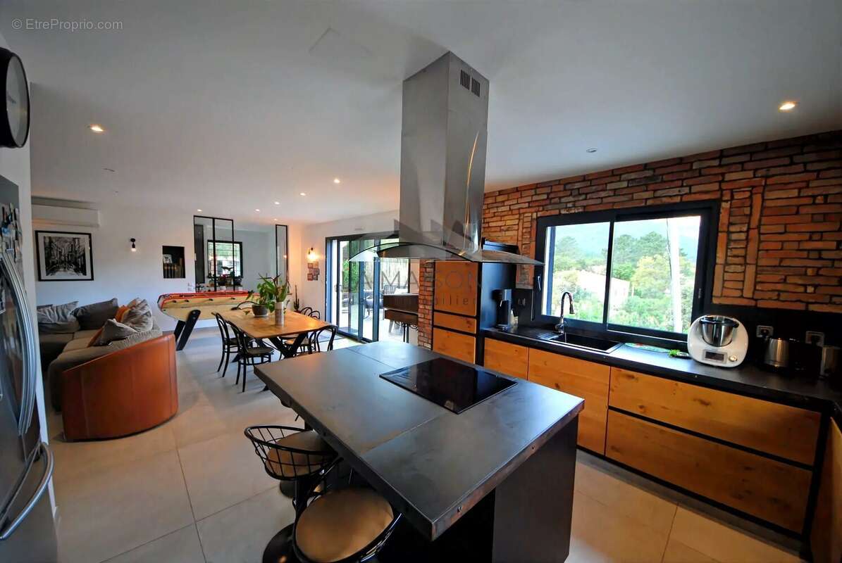 Maison à PORTO-VECCHIO