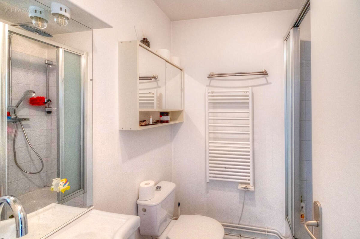 Appartement à LA GARENNE-COLOMBES