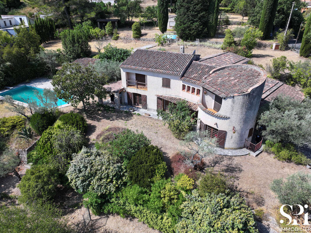 SOLLIES-VILlE- Maison familiale 4 chambres - Piscine - photo 3