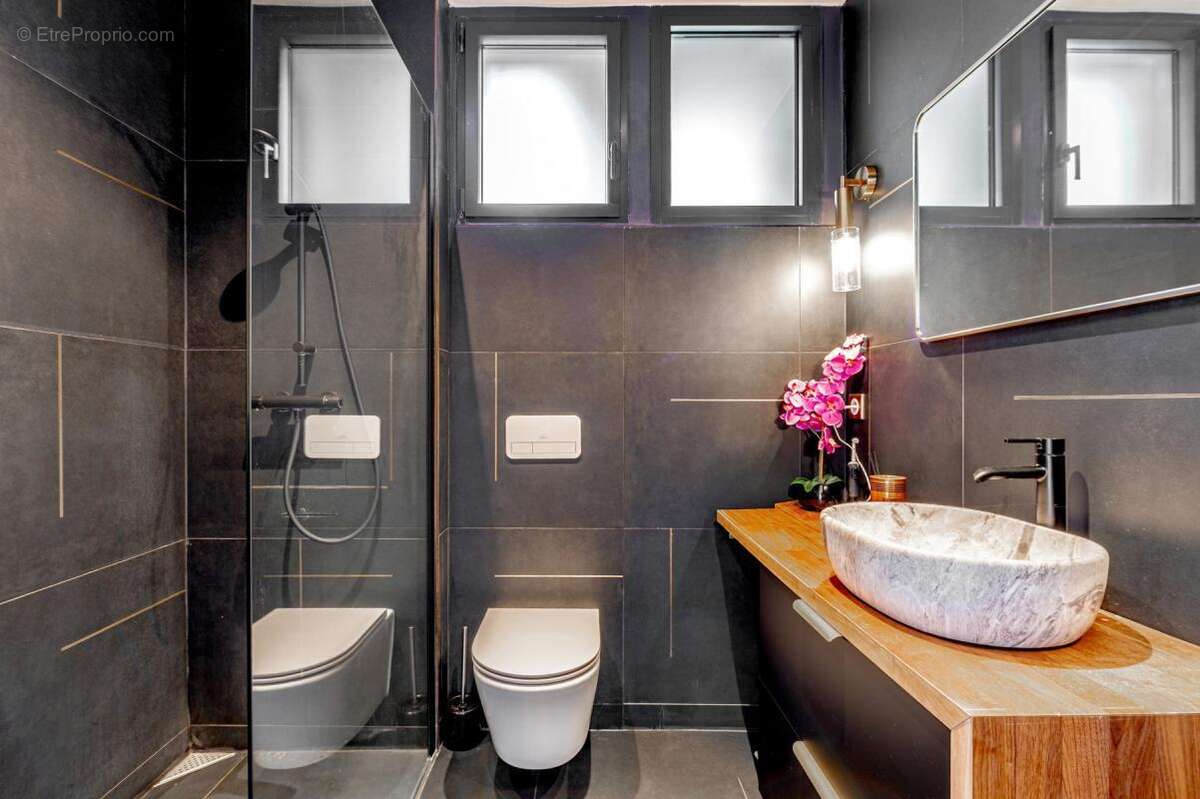 Maison à CONDE-SAINTE-LIBIAIRE