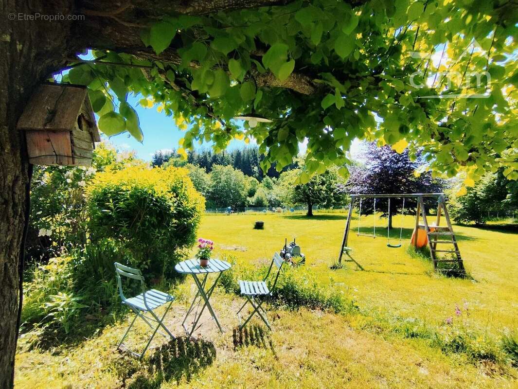 Authentique propriété de caractère avec gîte et 1,2 hectare de terrain à Cunlhat - photo 17