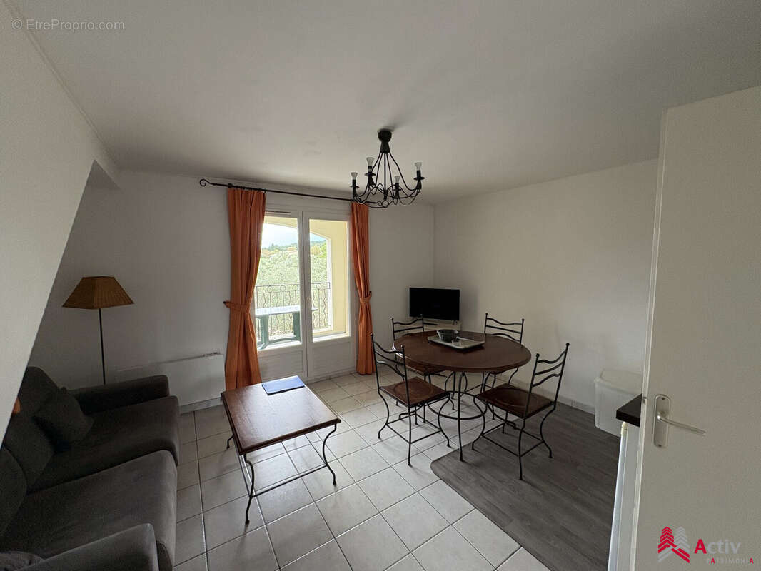 Appartement à PARADOU