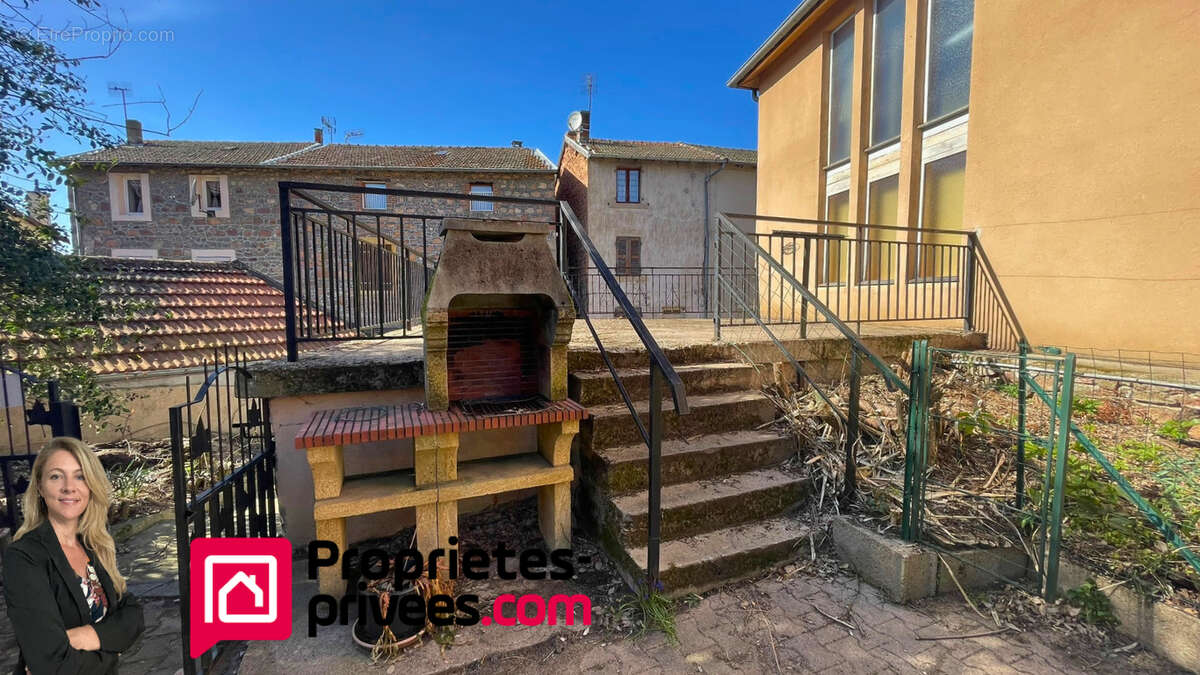 Maison à SAINT-VICTOR-SUR-RHINS