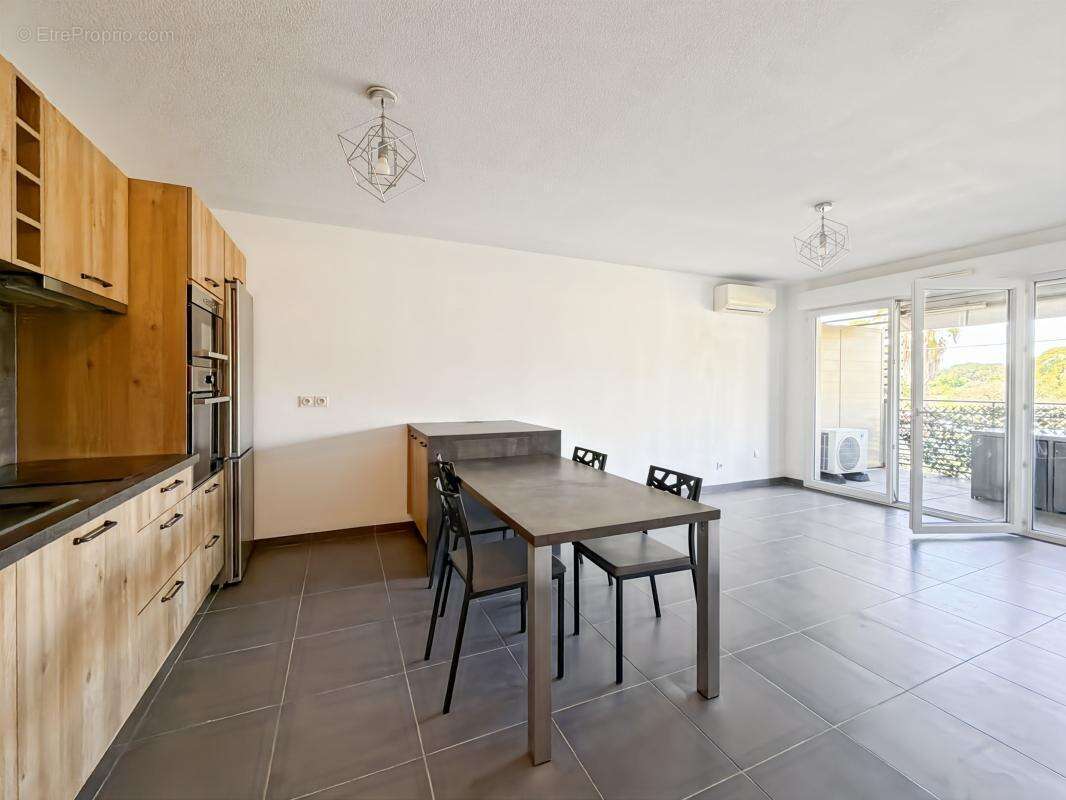 Appartement à FREJUS
