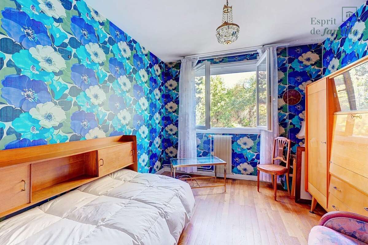 Sainte-Foy-lès-Lyon, T4/5 lumineux de 97 m² avec terrasse et garage - photo 10