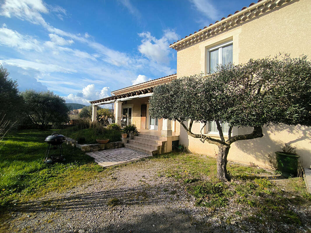 À vendre : Grande  Villa  +spacieuse + une dépendance de 60 m²,  à 15 mn d'ALES - photo 2