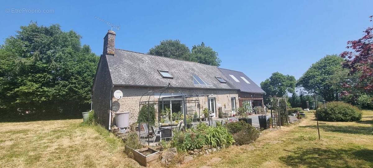 Maison à LA TRINITE