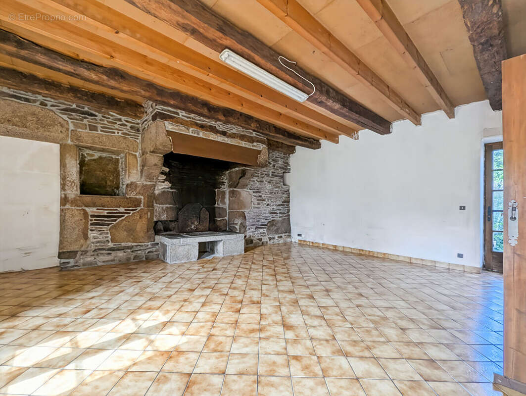 A vendre - Maison en pierre 2 chambres, dépendances et terrain 1 036 m² , VAL COUESNON (35460) - photo 3