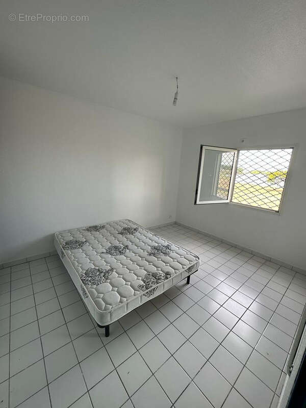 Appartement à KOUROU