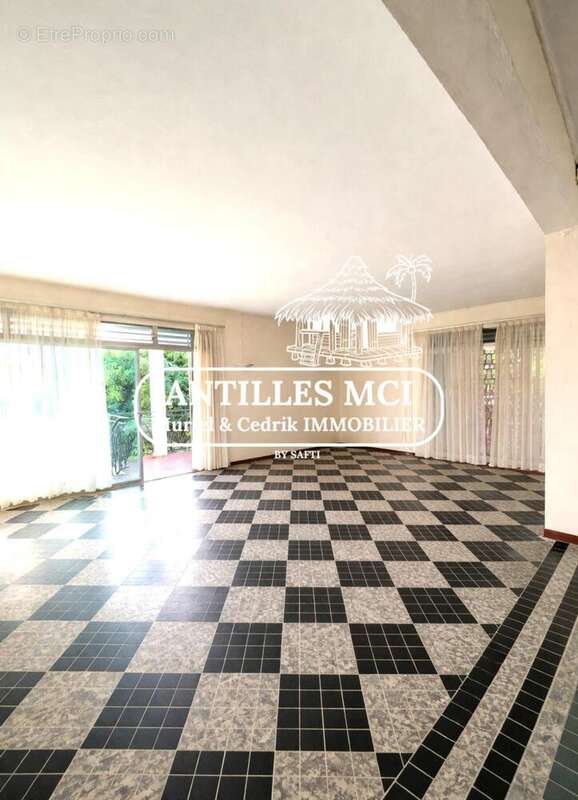 Maison 199 m² à Fort-De-France  - photo 3