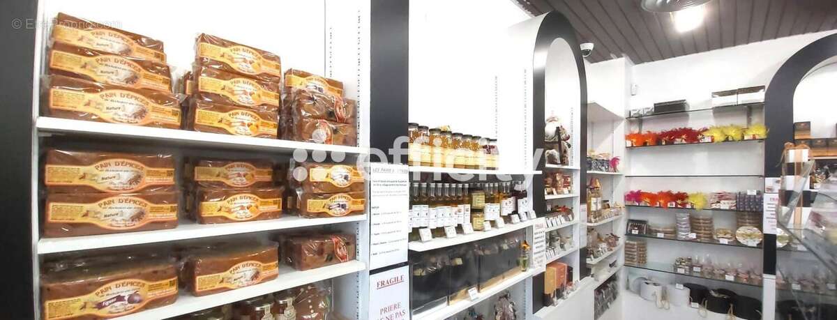 Commerce à MAUREPAS