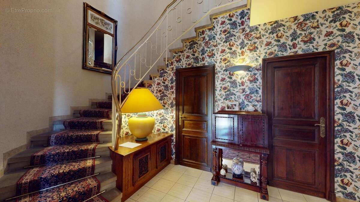 Maison à SAINT-SERNIN-SUR-RANCE