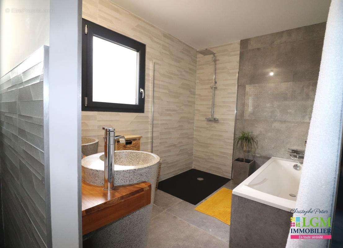 Maison à VAISON-LA-ROMAINE