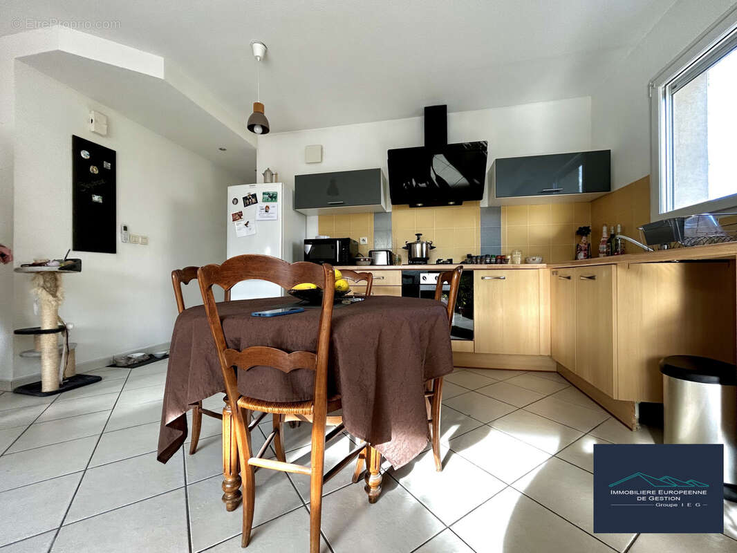 Appartement à SAINT-ESTEVE