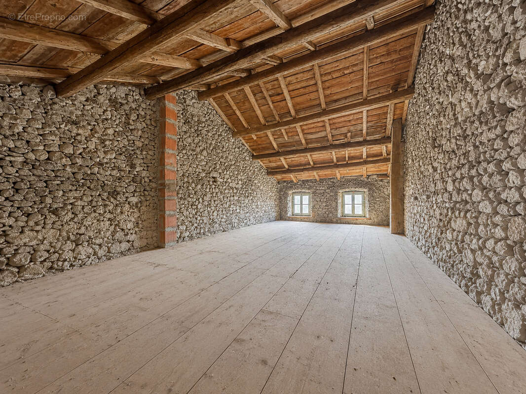 Maison de village à rénover - photo 6